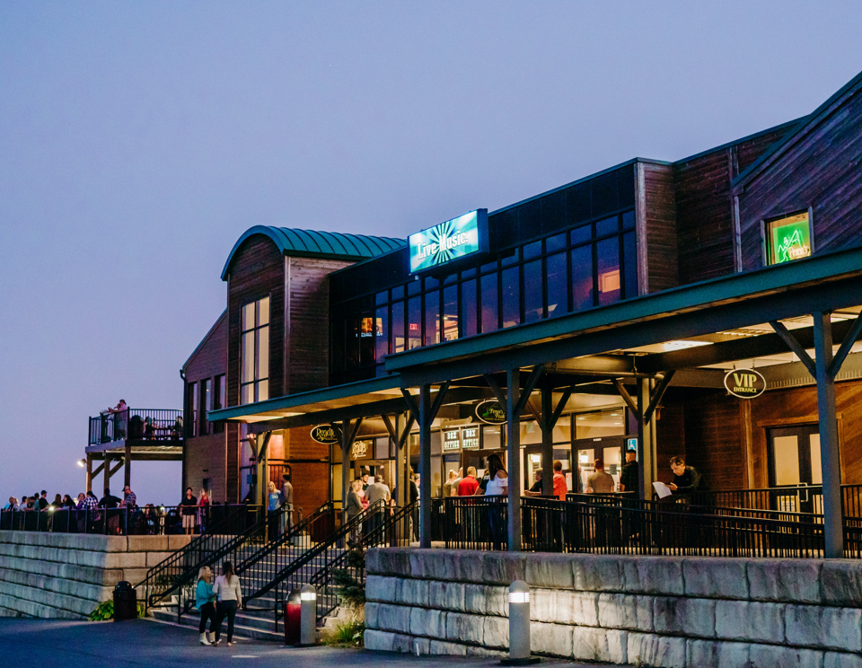 Sneak Peak Club Penn's Peak