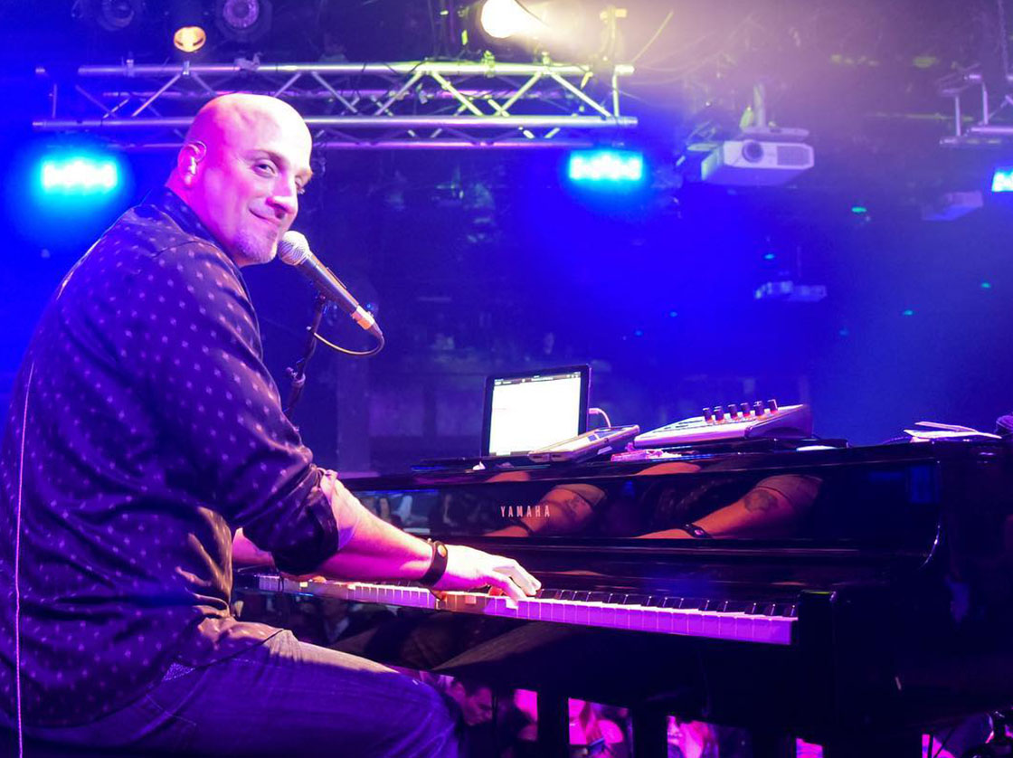 Mike DelGuidice – Currently on Tour with Billy Joel
